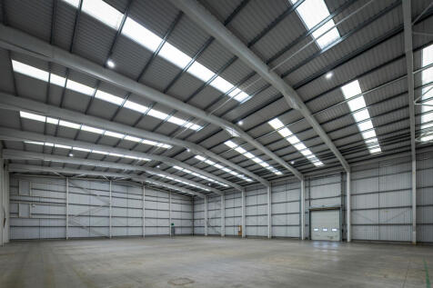 Commercial Property to rent Image 9
