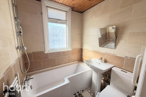 Carlton Crescent, LUTON photo 5