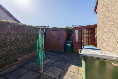24, Geddes Drive Perth-19.jpg