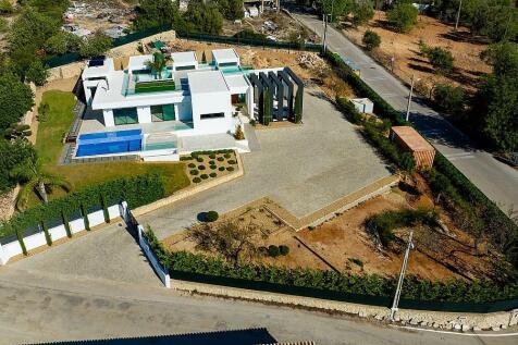 Sea View Property for sale in Loule