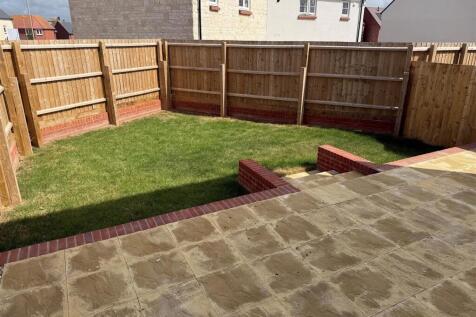 Plot 361 garden.jpg