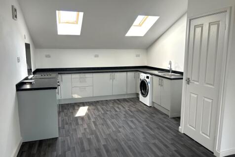 Kitchen T202506061341.jpg