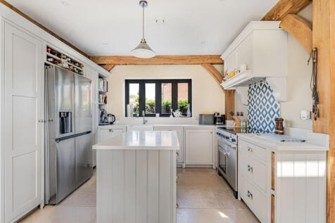 Kitchen Manuka