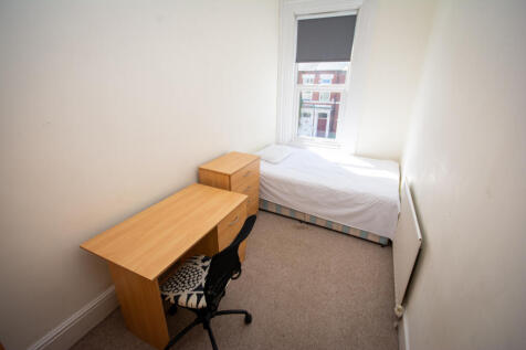 Jesmond, Newcastle Upon Tyne, NE2 photo 5