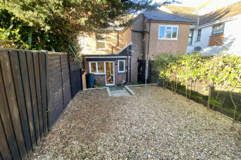 rear shot 89a clarence 