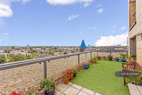 Private Huge Balcony