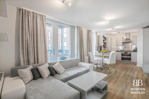 Living Room / Dining Room