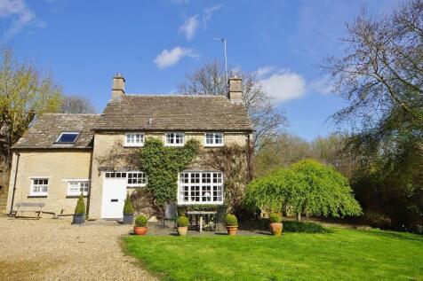 Lower Barn Cottage - Back of property  (2).jpg