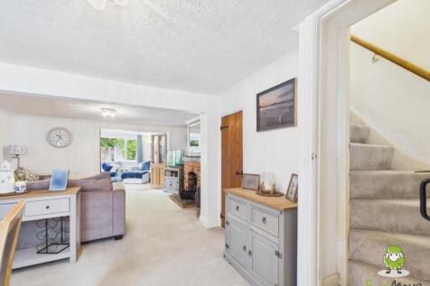 EweMove Estate Agents Basingstoke - Primrose Cotta