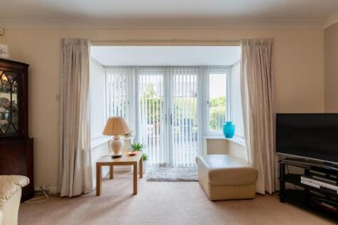 14 Trafalgar Close-012.JPG