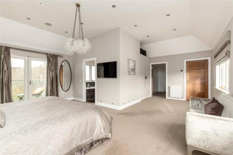 5 bed, 5 bath Detached in Edinburgh - Photo 12