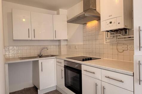 1-bed flat on St. Catherines, Lincoln, LN5, £650/mo