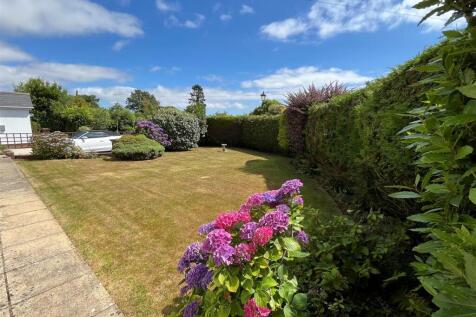 Front Garden.jpg