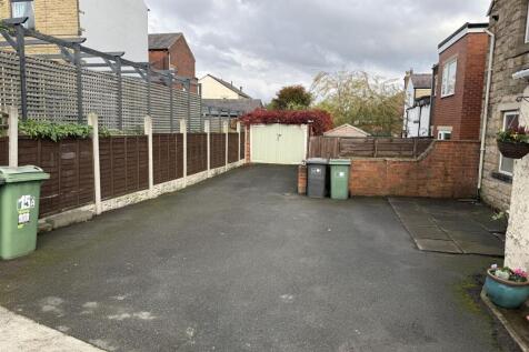 Flash Lane, Mirfield photo 4