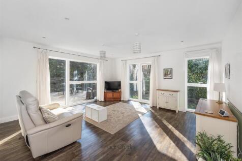1 Vista Apartments, TN2 3QA 003.jpg