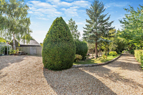 8614390-exterior1...