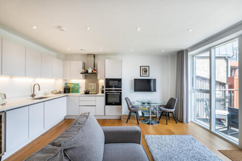 London, NW6 - property photo