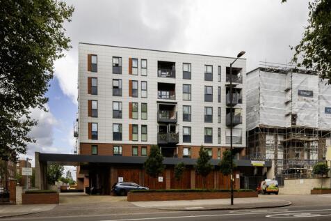 6567 Stamford Hill 19.jpg