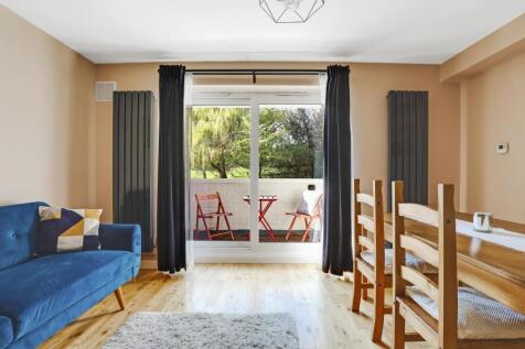 15-ccdcJHPropWorld - Flat 10 Wells Park Court - 28