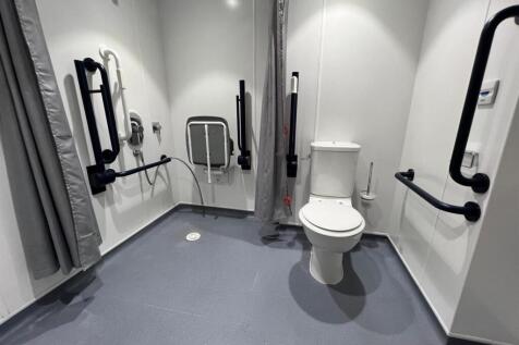 Shower room .jpg