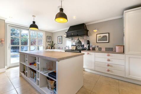 Click to visit Rightmove listing