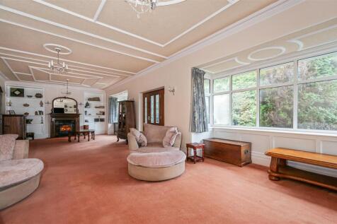 112 HOOK ROAD3.jpg