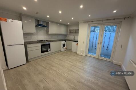 Spacious Kitchen Diner