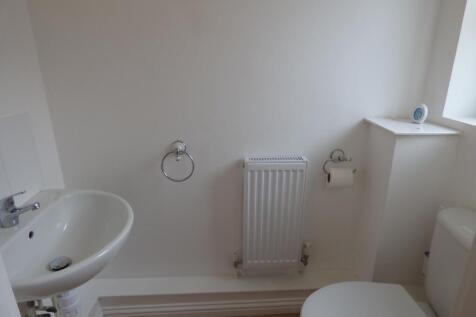 Beeston Court, Laindon, SS15 photo 5