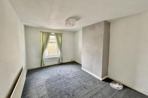 Briercliffe Road, Burnley photo 3