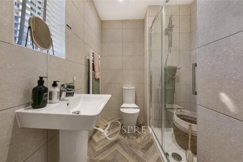 En-Suite 2