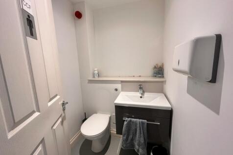 Office to rent Image 9