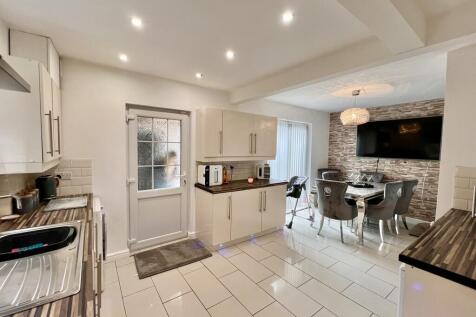 Wolsey Road, Newark, Notts photo 3