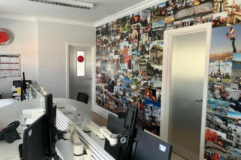 Office to rent Image 8