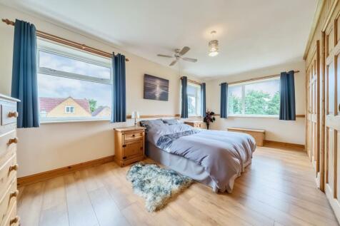 THIRD DOUBLE BEDROOM.jpg