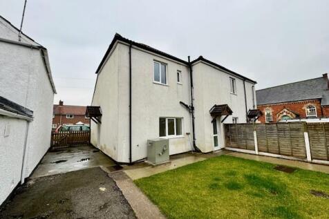 2 bedroom Semi Detached for rent