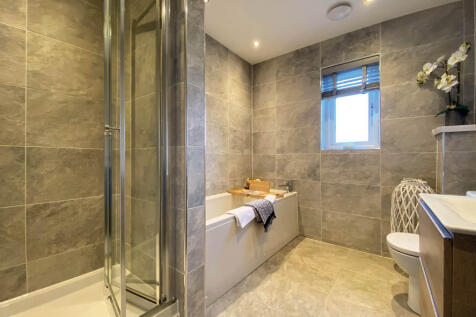 Main bathroom
