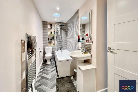 Jack n Jill Bathroom