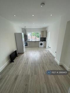 Beautiful Open Plan Living Room &amp; Kitchen