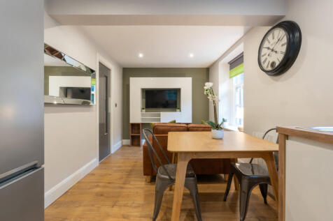 Jesmond View Block A Flat 9 living room 4