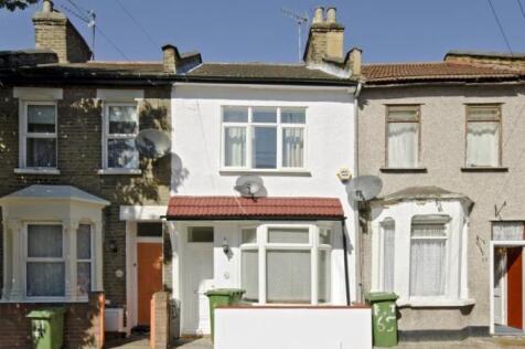3 Bedroom Mid Terrace House, Faringford Road, Lon