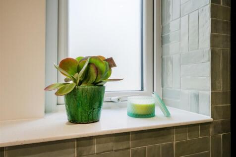 169 Peterborough Road furnished-49.jpg