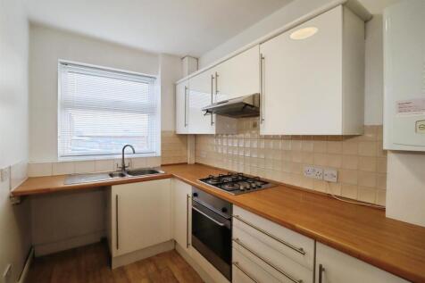 4b13ef73-Kitchen 201.JPG