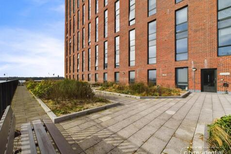 Park Central External Terrace.jpg