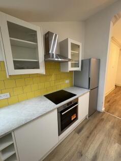 Archer Road, Penarth, Vale Of Glamorgan photo 2