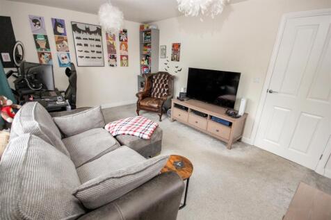 lounge 2.JPG
