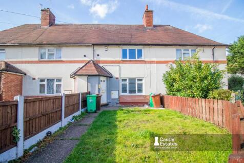 2-bed terraced on Lawton Drive, Nottingham, NG6 8BL, £900/mo