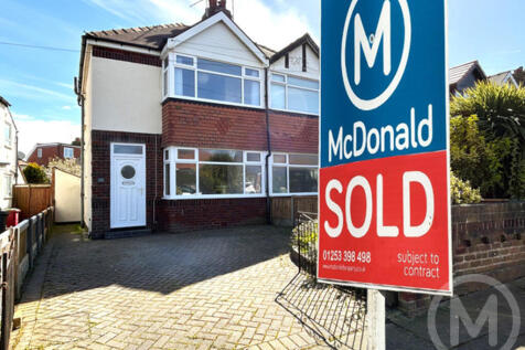 Blackpool, FY2 - property photo