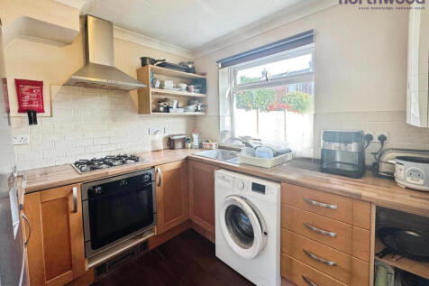Wilton Road, SO15 photo 4