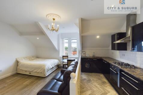 CAM01351G0-PR0105-STILL004