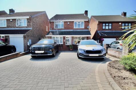 Front Garden/Driveway